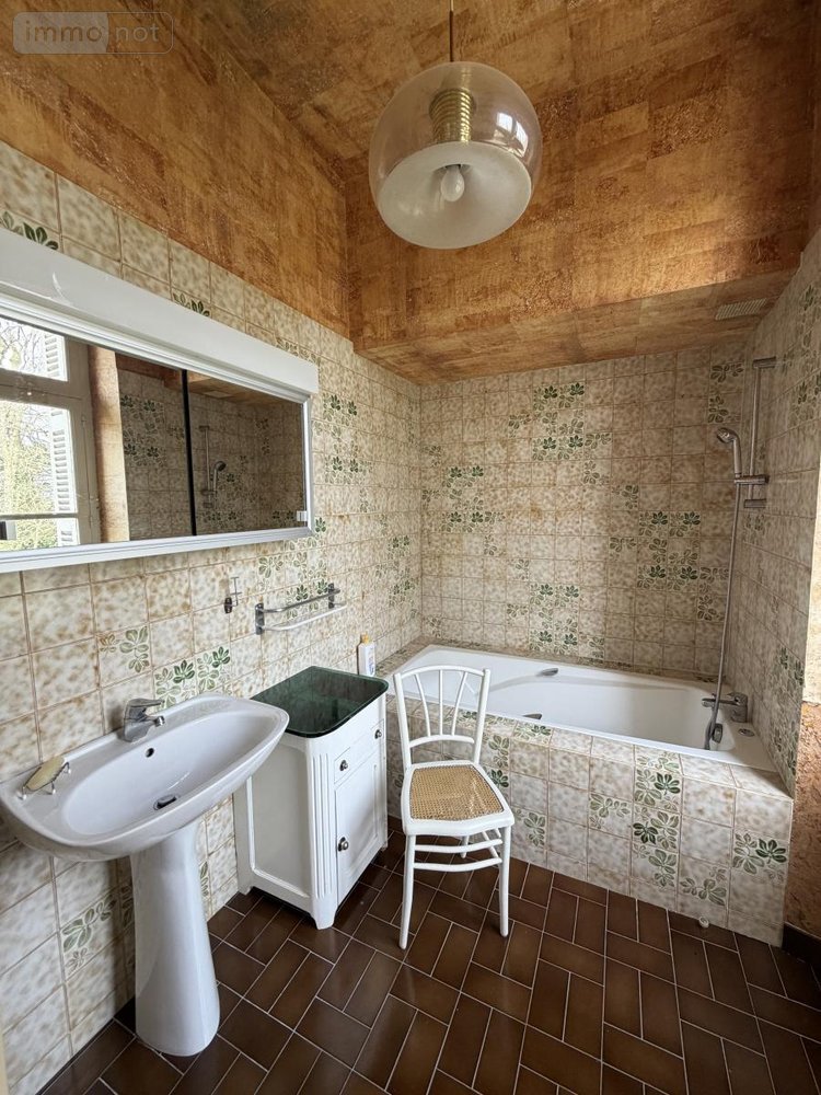 Maison a vendre Montrevault-sur-Èvre 49110 Maine-et-Loire 250 m2 9 pièces 354900 euros