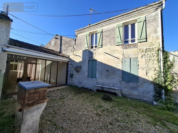 Immeuble a vendre Saintes 17100 Charente-Maritime 174 m2  251808 euros