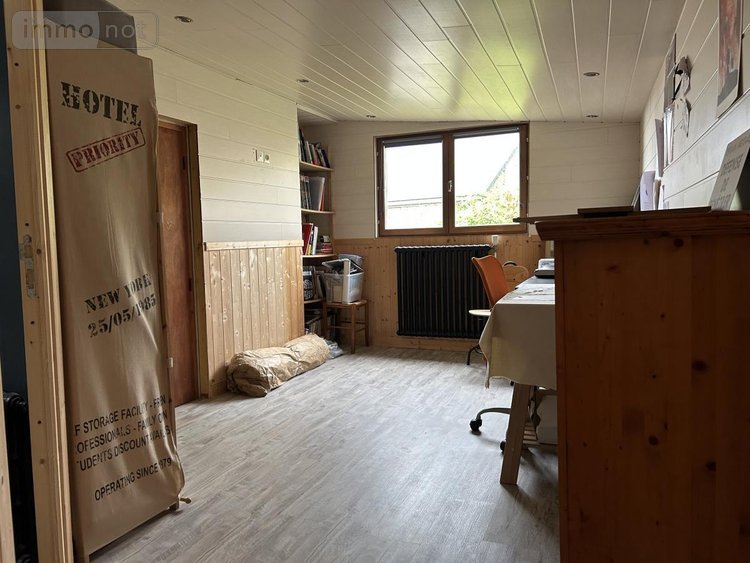 Maison a vendre Guingamp 22200 Côtes-d'Armor 225 m2 10 pièces 249888 euros