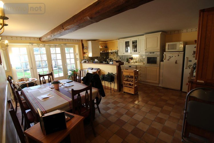 Maison a vendre Saintes 17100 Charente-Maritime 199 m2 5 pièces 262300 euros