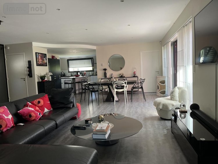 Maison a vendre Bonchamp-lès-Laval 53960 Mayenne 204 m2 8 pièces 696600 euros