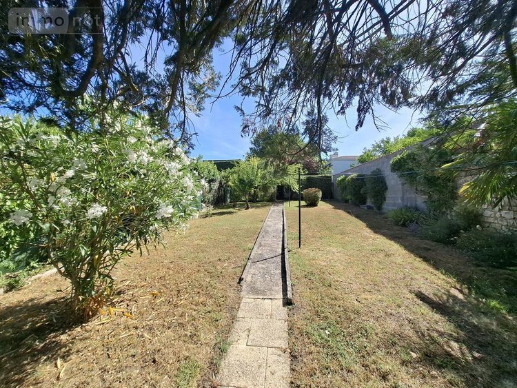 Maison a vendre Saintes 17100 Charente-Maritime 147 m2 8 pièces 374000 euros