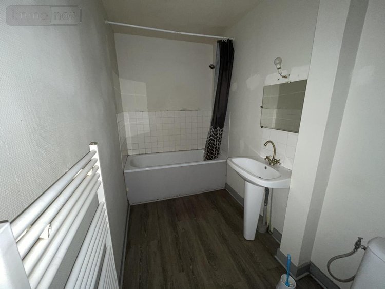 Maison a vendre Marolles-les-Braults 72260 Sarthe 157 m2 8 pièces 100000 euros