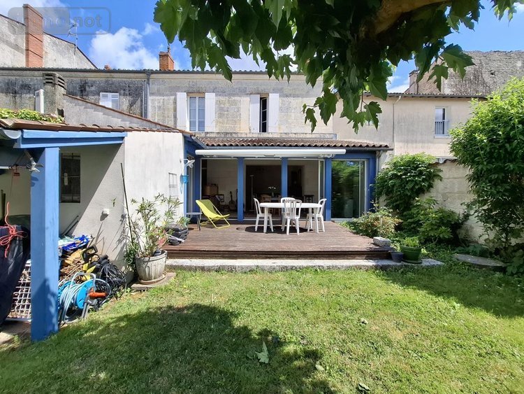 Maison a vendre Saintes 17100 Charente-Maritime 156 m2 6 pièces 475000 euros