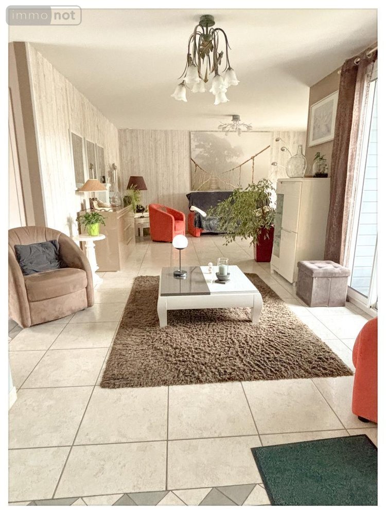 Maison a vendre Feneu 49460 Maine-et-Loire 146 m2 6 pièces 353260 euros