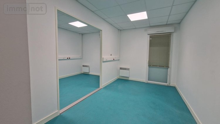 Fonds et murs commerciaux a vendre Morlaix 29600 Finistère 188 m2  292200 euros