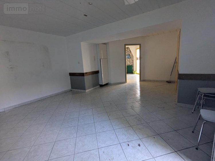 Immeuble a vendre Gourin 56110 Morbihan 189 m2  205300 euros