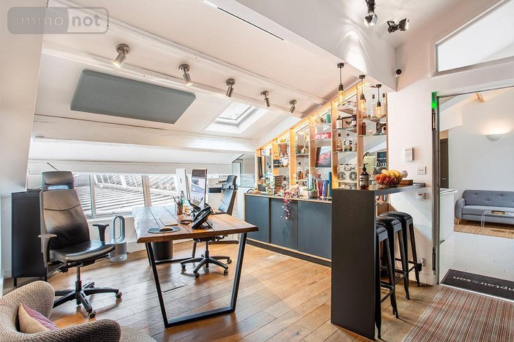 Immeuble a vendre Paris 17e arrondissement 75017 Paris 1096 m2  7900000 euros