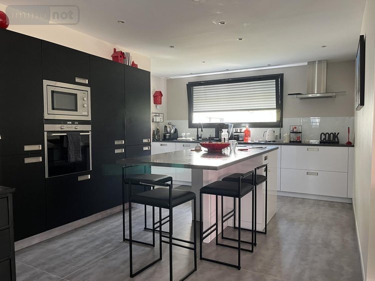 Maison a vendre Bonchamp-lès-Laval 53960 Mayenne 204 m2 8 pièces 696600 euros