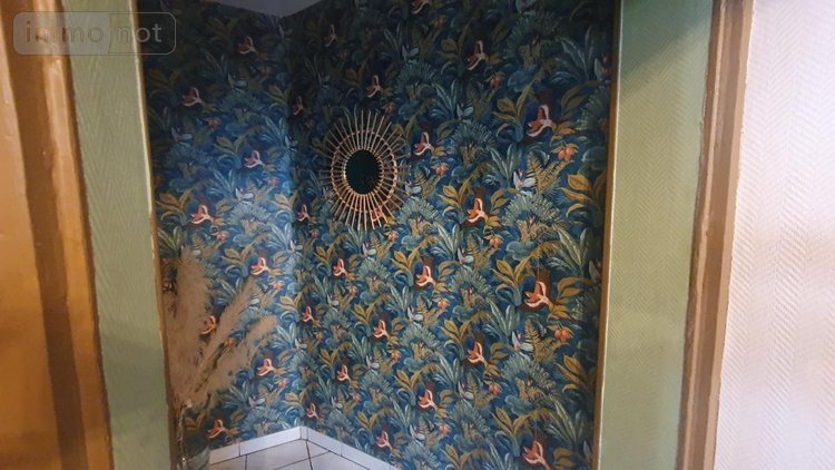 Fonds et murs commerciaux a vendre Gourin 56110 Morbihan 130 m2  168620 euros