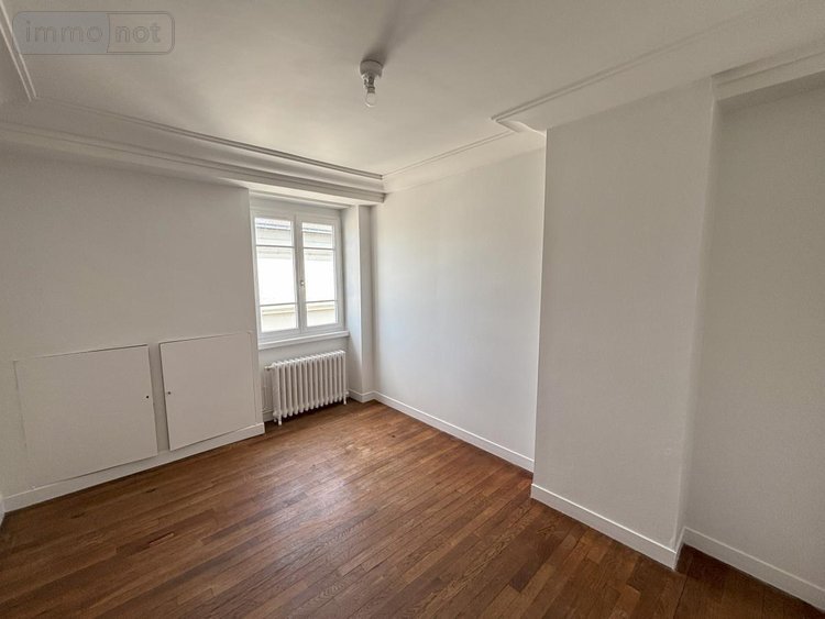 Location appartement Laval 53000 Mayenne 70 m2 3 pièces 645 euros