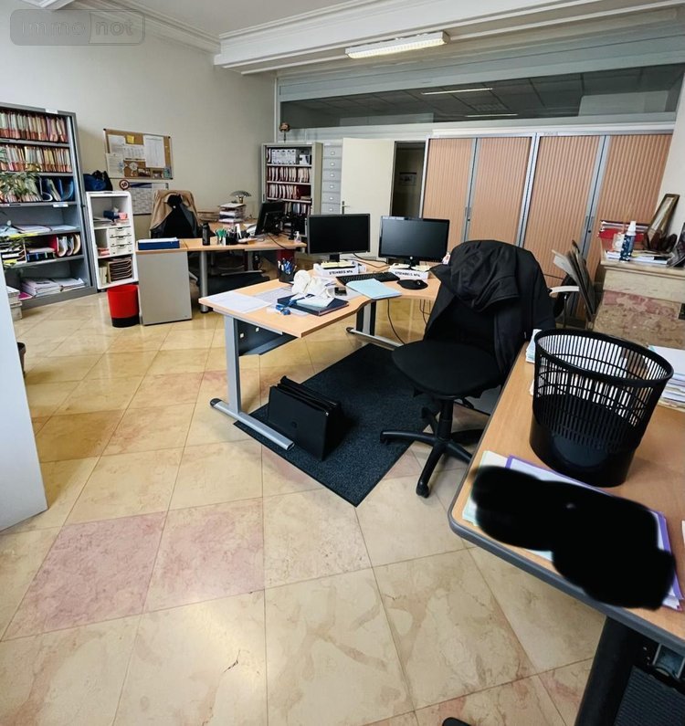 Fonds et murs commerciaux a vendre Dole 39100 Jura 153 m2  190000 euros