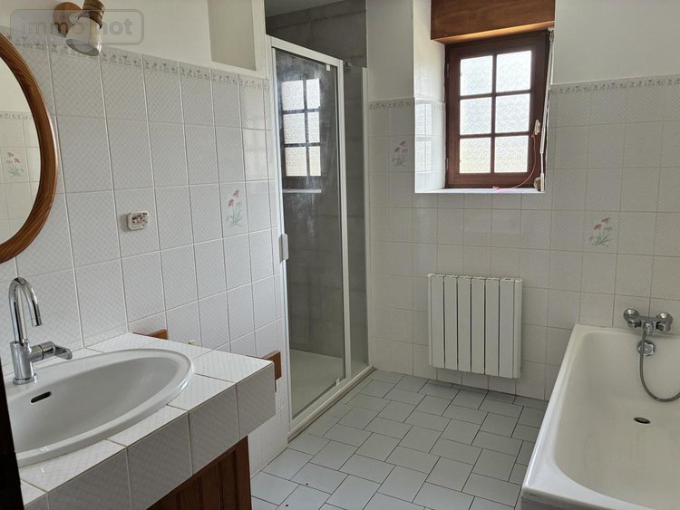 Maison a vendre La Bazoge-Montpinçon 53440 Mayenne 79 m2 4 pièces 156000 euros