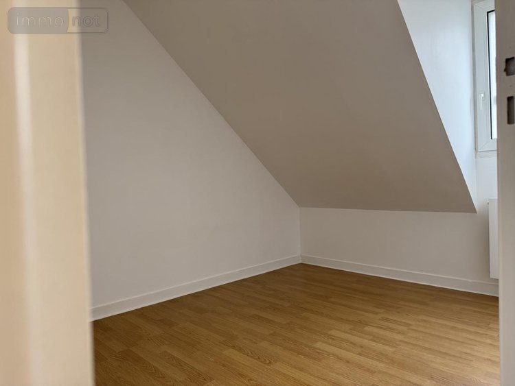 Location appartement Évron 53600 Mayenne 43 m2 3 pièces 500 euros