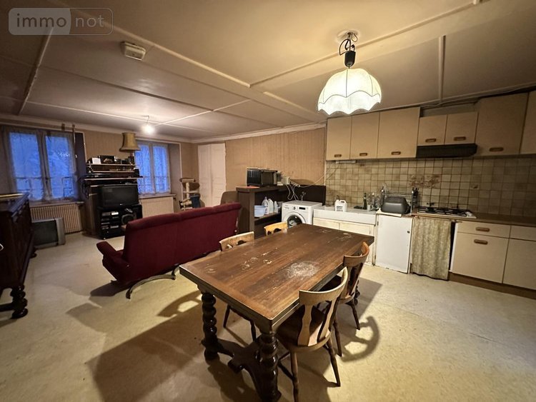 Immeuble a vendre Saint-Flour 15100 Cantal 134 m2  111300 euros