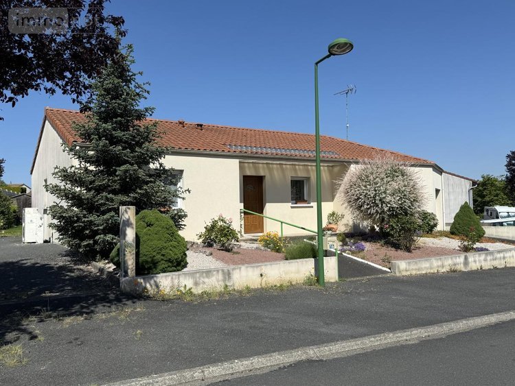 Maison a vendre La Jubaudière 49510 Maine-et-Loire 92 m2 3 pièces 198000 euros