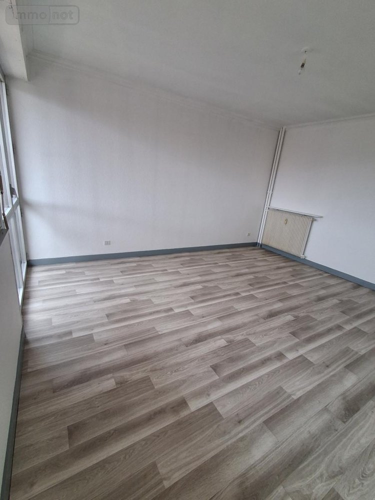 Location appartement Bourg-en-Bresse 01000 Ain 49 m2  653 euros