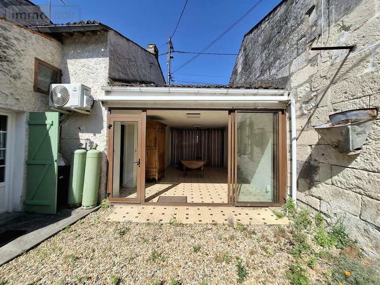 Immeuble a vendre Saintes 17100 Charente-Maritime 174 m2  251808 euros