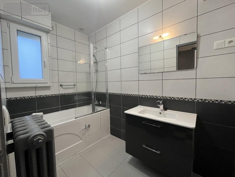 Location maison Courcelles-Sapicourt 51140 Marne 82 m2 4 pièces 900 euros