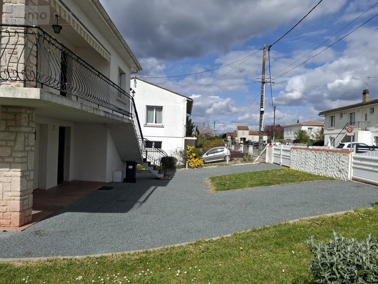 Maison a vendre Saintes 17100 Charente-Maritime 106 m2 5 pièces 218233 euros