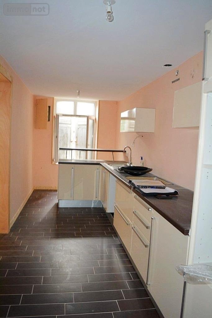 Appartement a vendre Thiers 63300 Puy-de-Dôme 208 m2 8 pièces 79000 euros