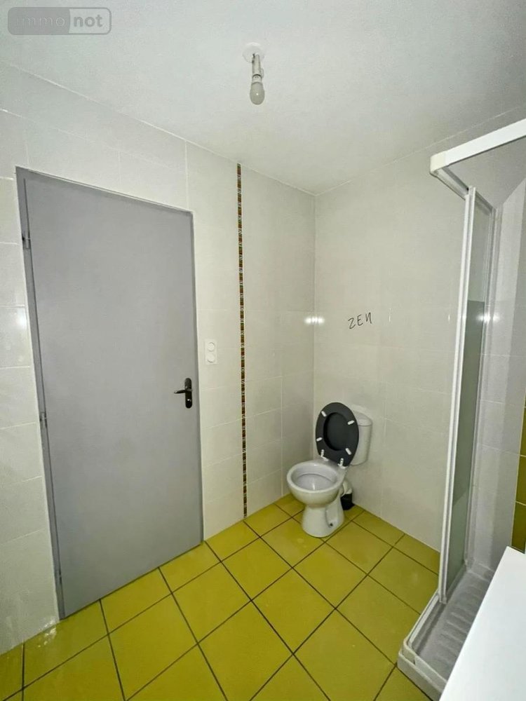 Location appartement Plouguenast-Langast 22150 Côtes-d'Armor 55 m2  400 euros