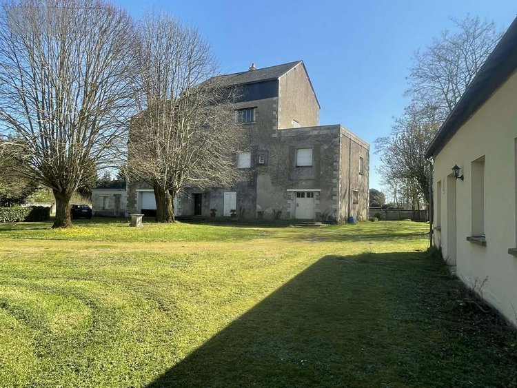 Maison a vendre Saint-Hilaire-Saint-Florent 49400 Maine-et-Loire 300 m2 10 pièces 389985 euros