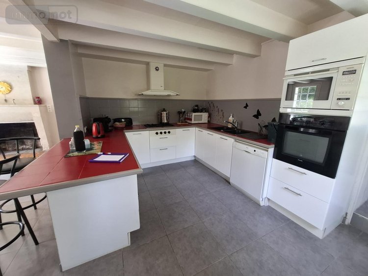 Maison a vendre Saintes 17100 Charente-Maritime 405 m2 11 pièces 500000 euros