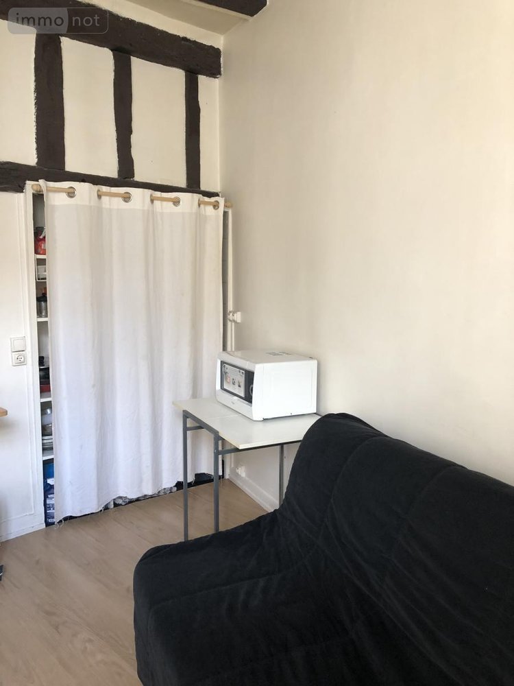 Location appartement Paris 4e arrondissement 75004 Paris 14 m2 1 pièce 768 euros