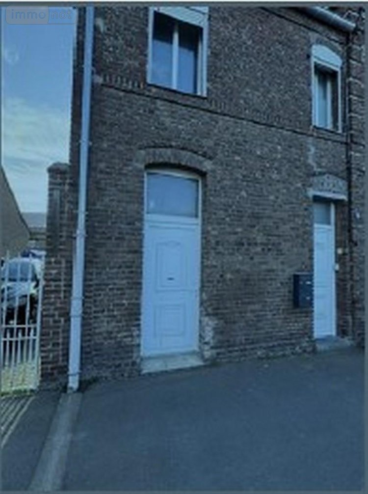 Location fonds et murs commerciaux Cambrai 59400 Nord 33 m2  448 euros