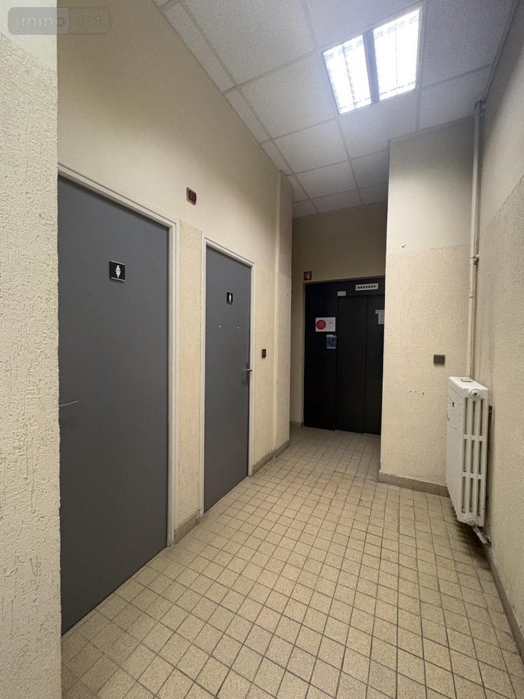 Immeuble a vendre Soissons 02200 Aisne 1900 m2  650000 euros