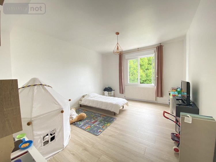 Maison a vendre Loudéac 22600 Côtes-d'Armor 196 m2 8 pièces 296400 euros