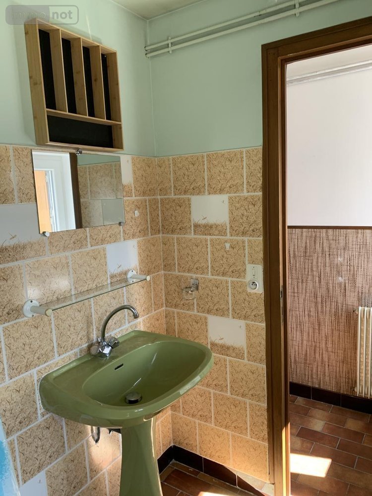Location maison Saint-Loup 39120 Jura 85 m2 3 pièces 545 euros
