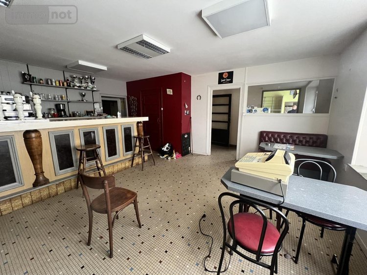 Immeuble a vendre Yffiniac 22120 Côtes-d'Armor 280 m2  143100 euros