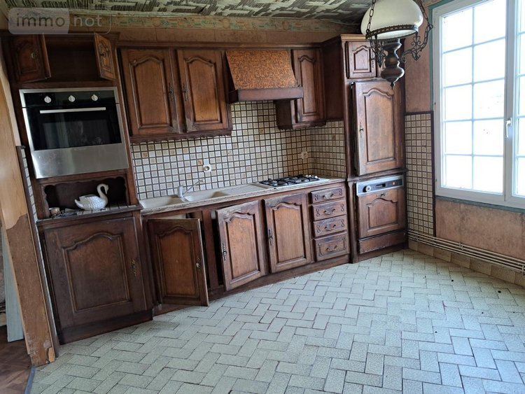 Maison a vendre Bégard 22140 Côtes-d'Armor 132 m2 8 pièces 89400 euros