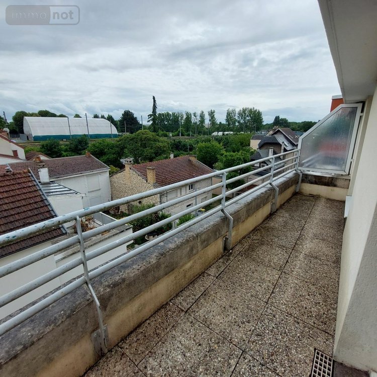 Location appartement Reims 51100 Marne 54 m2 2 pièces 725 euros