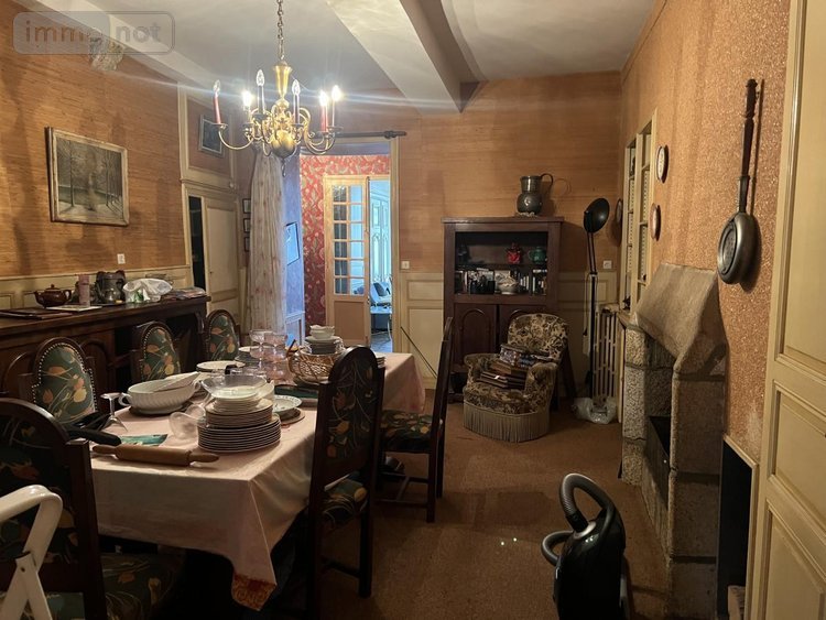 Maison a vendre Guingamp 22200 Côtes-d'Armor 165 m2 10 pièces 227360 euros