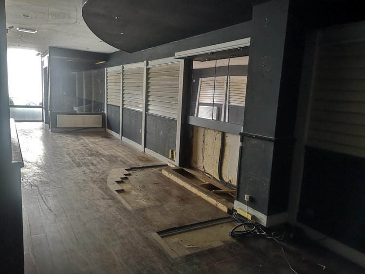 Location fonds et murs commerciaux Cambrai 59400 Nord 138 m2  1100 euros