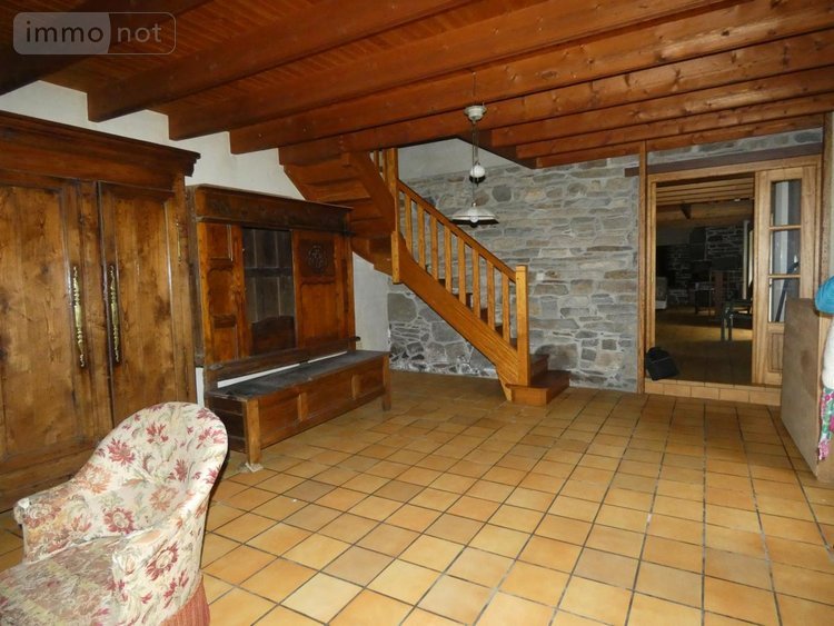 Maison a vendre Berrien 29690 Finistère 149 m2  261400 euros