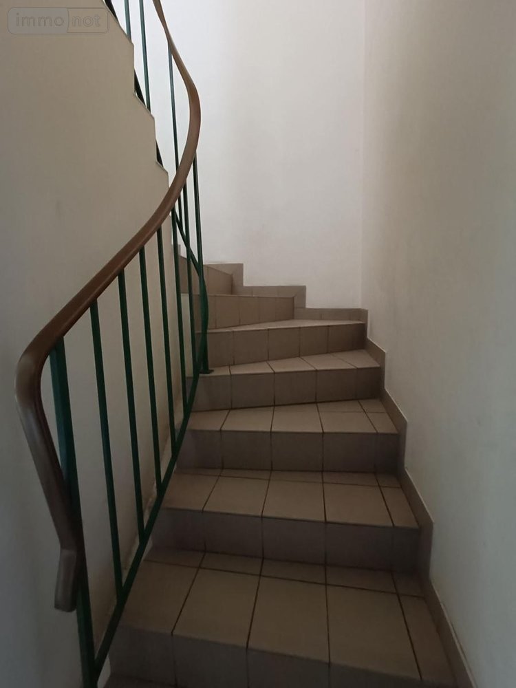 Location fonds et murs commerciaux Plouguenast-Langast 22150 Côtes-d'Armor 123 m2  975 euros