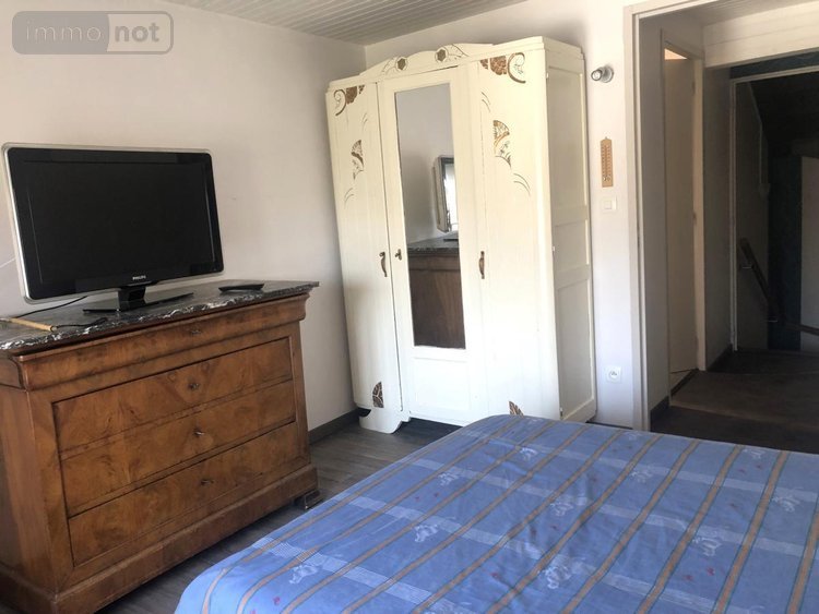 Location maison Saint-Chély-d'Apcher 48200 Lozère 75 m2 5 pièces 650 euros