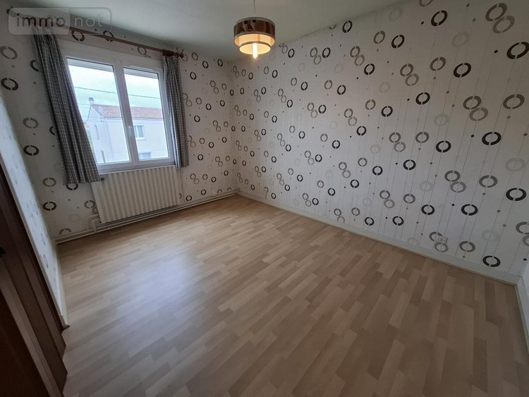 Maison a vendre Saintes 17100 Charente-Maritime 115 m2 6 pièces 199348 euros