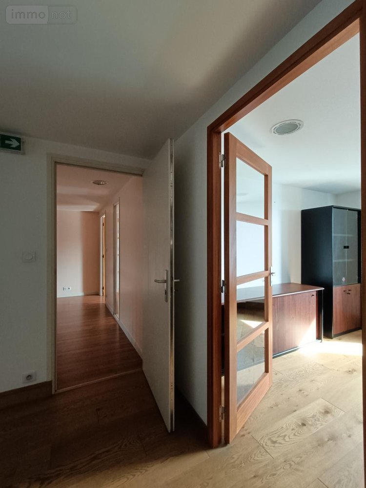 Location fonds et murs commerciaux Plémet 22210 Côtes-d'Armor 165 m2  1100 euros