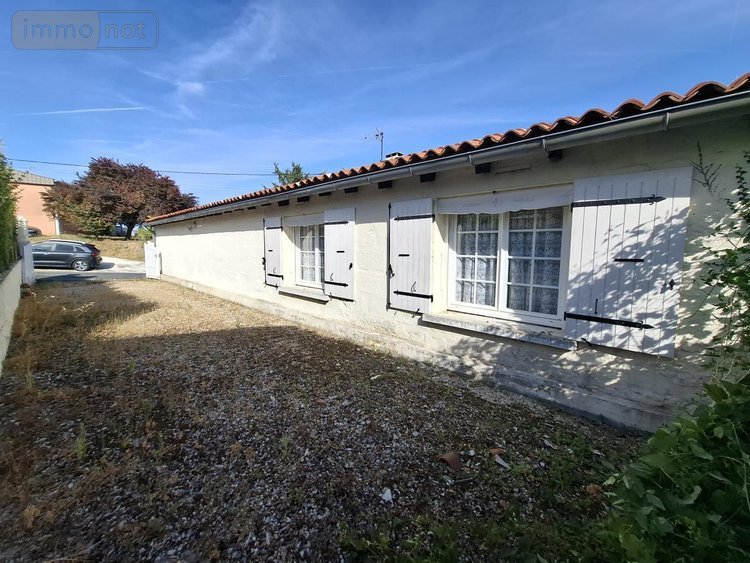 Maison a vendre Saintes 17100 Charente-Maritime 119 m2 4 pièces 215086 euros