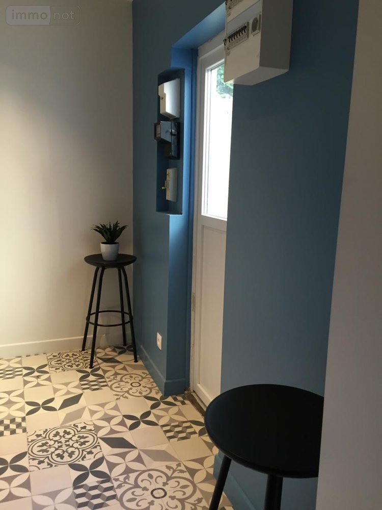 Immeuble a vendre Angers 49000 Maine-et-Loire 76 m2  377280 euros