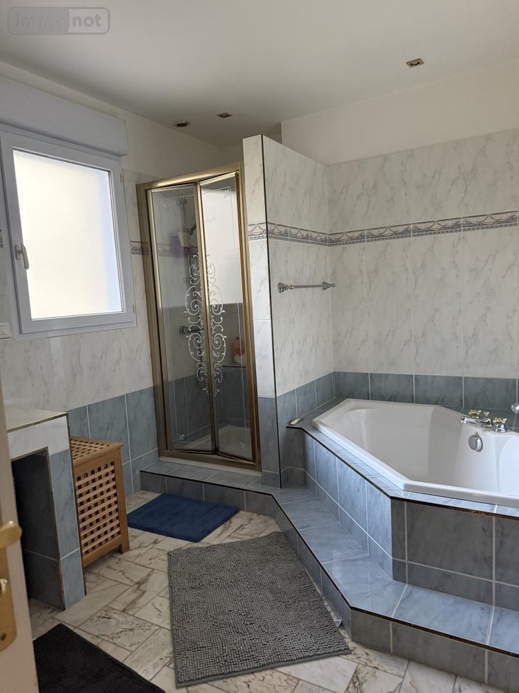 Maison a vendre Sainte-Flaive-des-Loups 85150 Vendée 167 m2 4 pièces 248000 euros