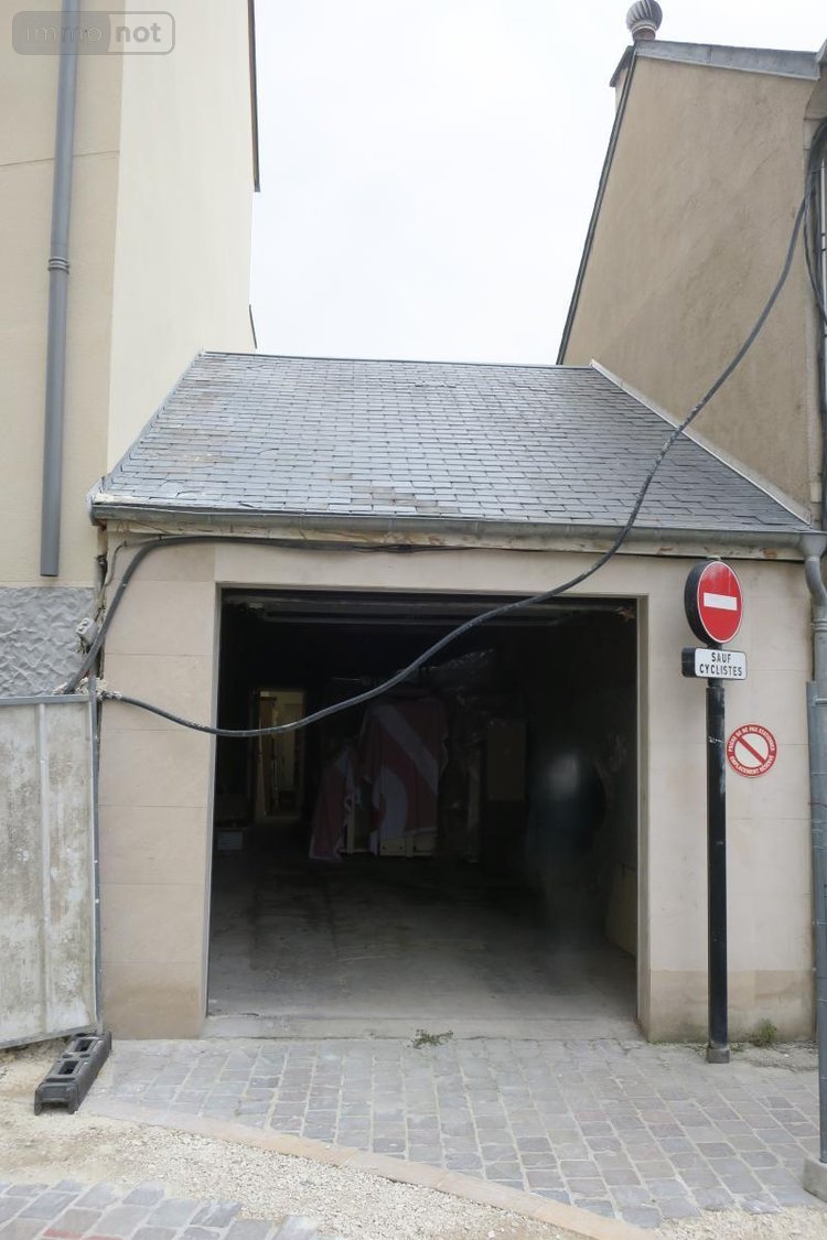 Immeuble a vendre Bourges 18000 Cher 310 m2  374400 euros