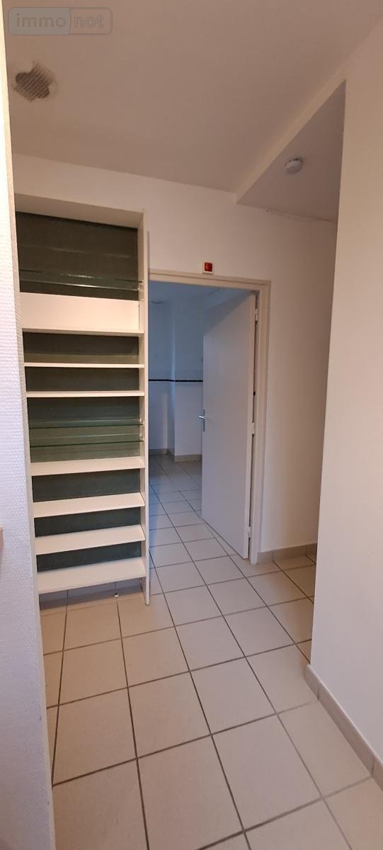 Location fonds et murs commerciaux Boves 80440 Somme 80 m2  750 euros