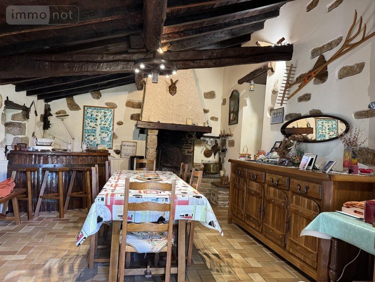 Maison a vendre Cholet 49300 Maine-et-Loire 222 m2 9 pièces 230560 euros