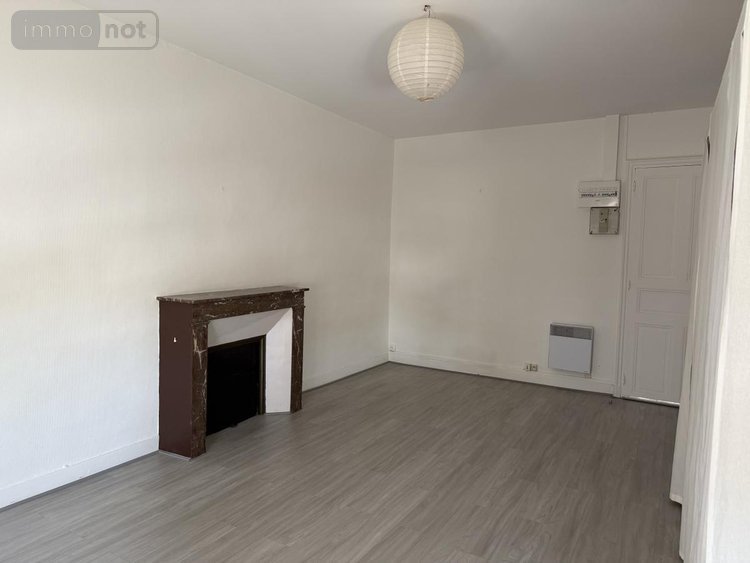 Immeuble a vendre Cholet 49300 Maine-et-Loire 409 m2  466800 euros